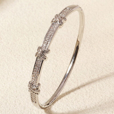 Cupru cu deschidere cu zirconiu Brățară simplă la modă pentru femei Bijuterii din oțel inoxidabil pentru femei la modă Cadouri de vacanță pentru prietene