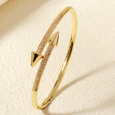 Cupru cu deschidere cu zirconiu Brățară simplă la modă pentru femei Bijuterii din oțel inoxidabil pentru femei la modă Cadouri de vacanță pentru prietene