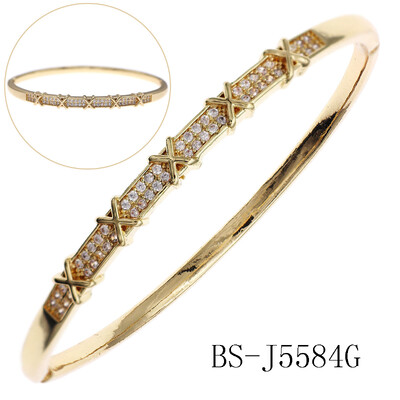 Cupru cu deschidere cu zirconiu Brățară simplă la modă pentru femei Bijuterii din oțel inoxidabil pentru femei la modă Cadouri de vacanță pentru prietene