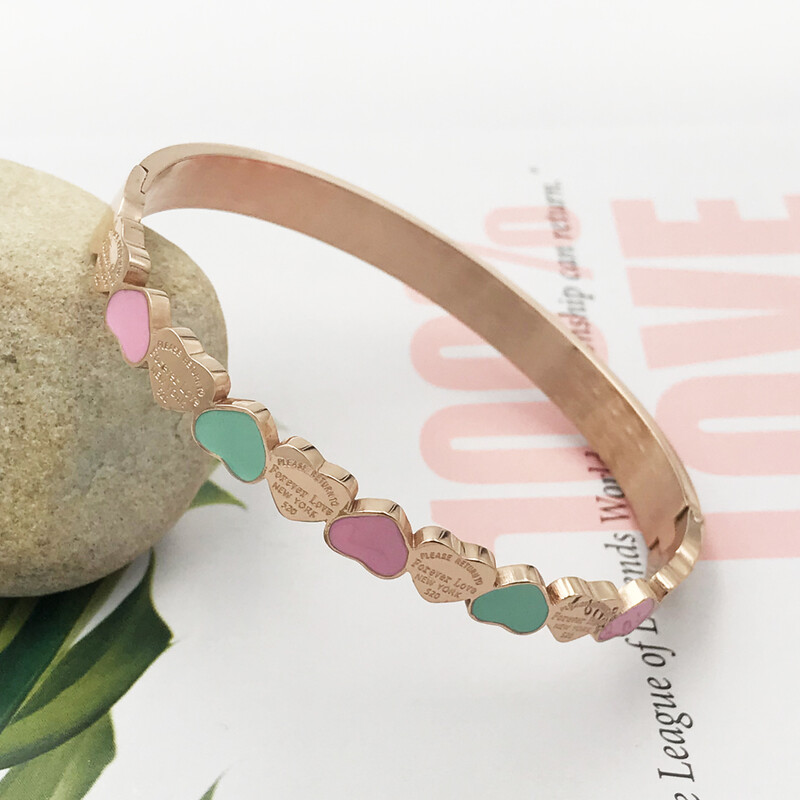 Нови гривни с маншет с талисман на сърце за момичета, злато от неръждаема стомана, 7 мм ширина, луксозна гривна за китка Сватбени жени обичат бижута