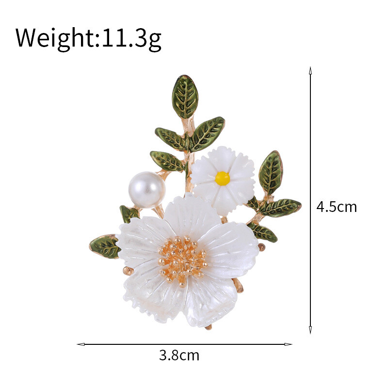 Broșă cu margaretă albă emailată din metal pentru femei, la modă și rafinată insignă cu flori de plante perle, cadou simplu și versatil pentru bijuterii