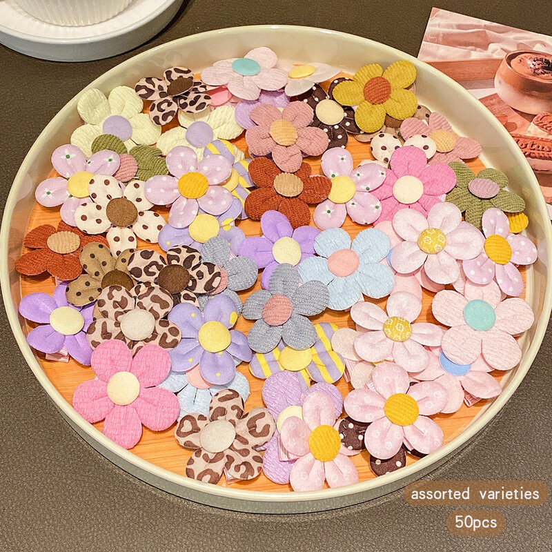 50 de agrafe de păr cu flori aleatorii colorate, accesorii de păr dulci și elegante potrivite pentru utilizarea zilnică