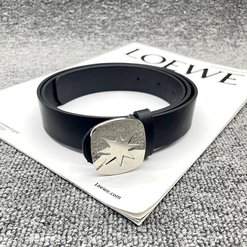 Cureaua de dama noua tendinta cu catarama de aur Decoratiune personalizata asociata cu pantaloni lungi centura de blugi curea moale ieftina centura pentru tineret