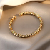 Visokokvalitetna bakrena zlatna francuska ženska narukvica s luksuznim izlomljenim dizajnom, klasična uredska narukvica koja čuva boju