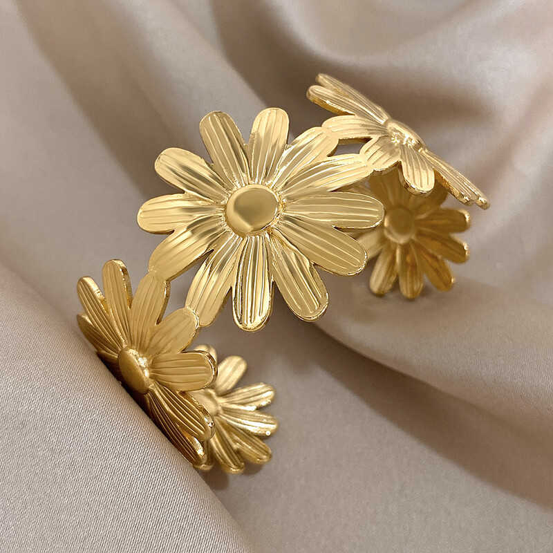 Trendi male narukvice s privjescima od nehrđajućeg čelika s cvjetovima tratinčica za žene, djevojke, slatki zlatni cvjetni lanac s otvorenim manšetama, narukvice, poklon