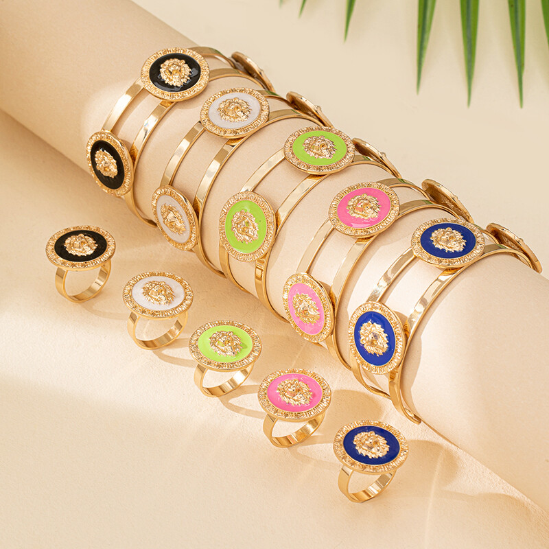 2KOM Set nakita Lavlja glava Narukvica od nehrđajućeg čelika Narukvica za žene Pozlaćeni glatki prsten Punk darovi