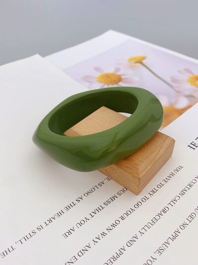 Модна и смела акрилна гривна с мраморен модел за дамско ежедневно облекло и гривни за партита за жени