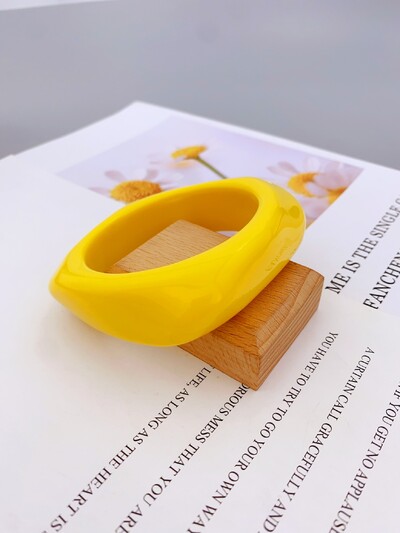 Модна и смела акрилна гривна с мраморен модел за дамско ежедневно облекло и гривни за партита за жени