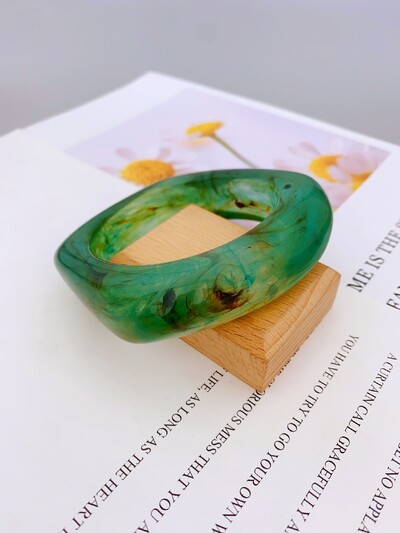 Модна и смела акрилна гривна с мраморен модел за дамско ежедневно облекло и гривни за партита за жени