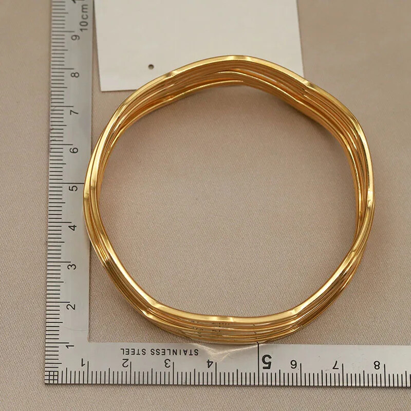 Nerūsējošā tērauda metāla daudzslāņu viļņveida rokassprādzes un rokassprādzes sievietēm Modes zīmolu rotaslietas Vienkārša stila rokassprādzes Aksesuāri