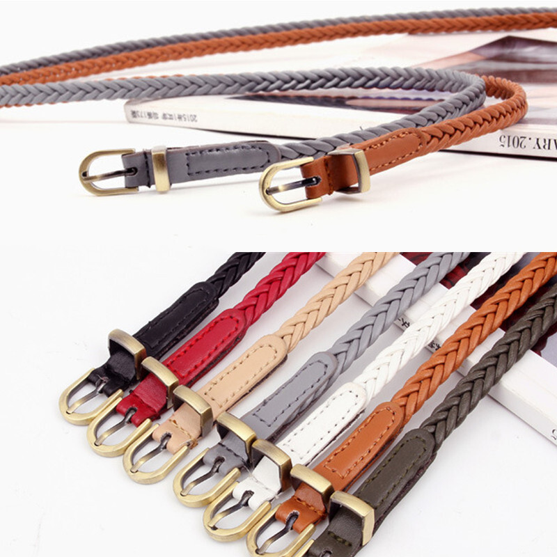 Дамска рокля с украсена риза с непробивна игла и катарама, малък колан