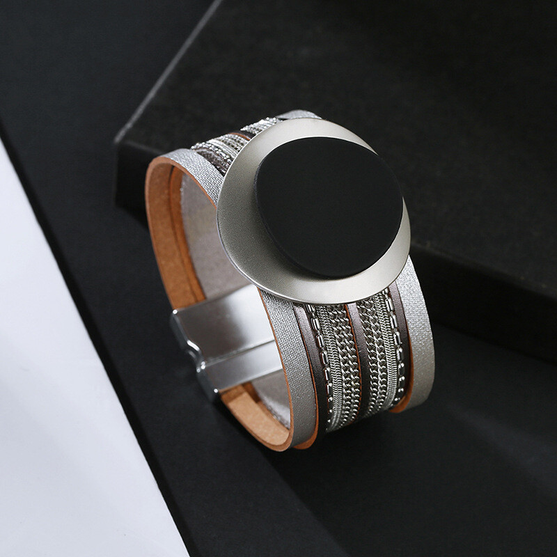 Kirykle Boho kožna narukvica za žene 2023. Kružna mat metalna ploča Šarm Široka narukvica Ženski nakit Poklon za zabavu za djevojke