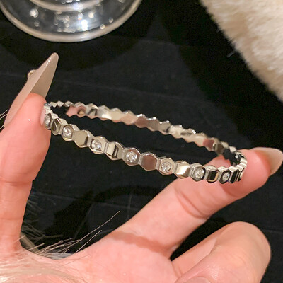 1 bucată brățară din oțel titan argint, stil clasic la modă, brățară din oțel inoxidabil, încrustată cu zircon, pentru ținute zilnice pentru femei