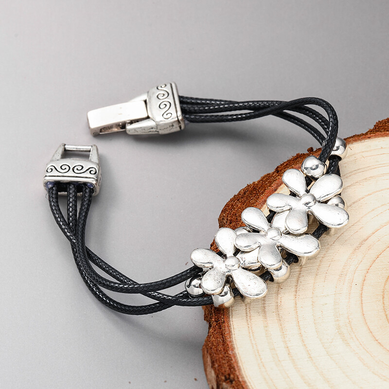 Vintage boemski etnički stil Cvjetna višeslojna kožna narukvica od užeta za muškarce Žene Narukvice za par Nakit za zabave Pokloni
