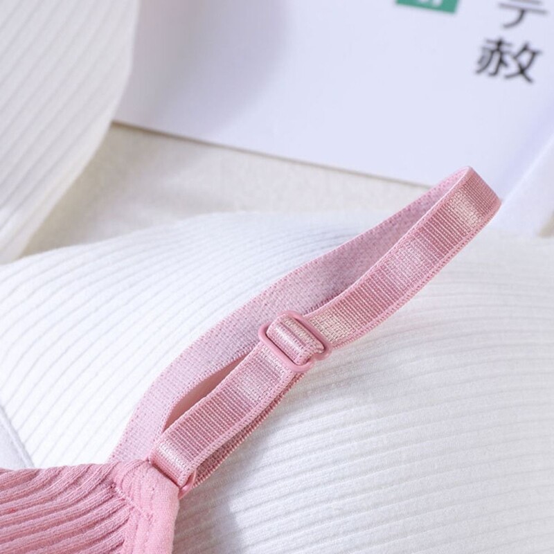 Modni bežični grudnjak s trokutastim košaricama Bešavni tanki remen Yoga Sportski grudnjak Donje rublje Donje rublje Grudnjak s jastučićem Dnevni