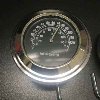 7/8" või 1" mootorratta juhtraud, kell või termomeeter, mis sobib Harley Honda Yamaha jaoks