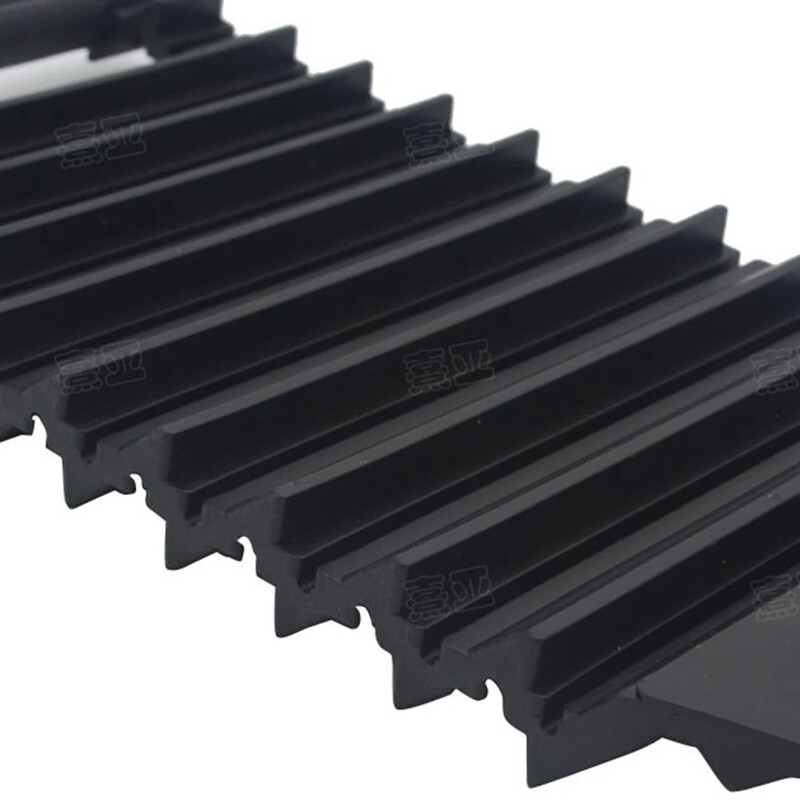 1 vnt Automobilių sniego pabėgimo lenta Sniego gelbėjimosi neslystantis kilimėlis Automobilyje montuojamas sniego kastuvas Padangų trinkelė Padangos rampa Neslystantis kamštis