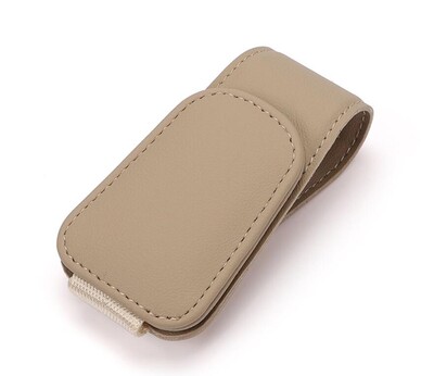 Suport pentru ochelari de soare pentru parasolar de mașină, suport de fixare pentru ochelari de vedere din piele, suport magnetic pentru ochelari și clemă pentru card de bilet