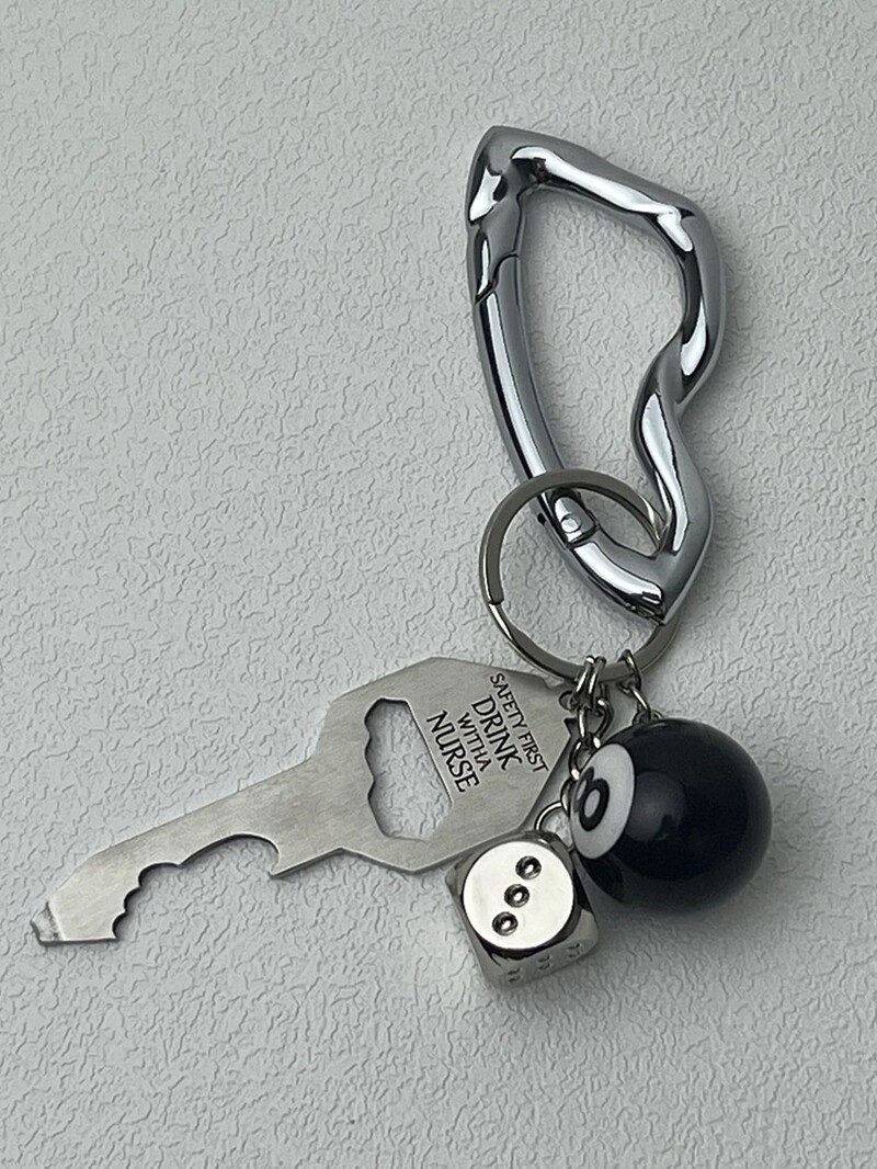 Y2K Punk Star Oval Essential Icon Carabiner Keychain Ax Shaped Mountaining Car Keyoring Gothic Backpack Decor Korean Fashion