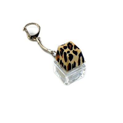 Ключодържател с копчета Ключодържател за декомпресия Механична клавиатура Бутон Ключодържател Ключодържател на върха на пръста Ключодържател Висулка Антистрес играчка