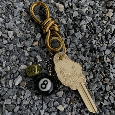 Twists metalni karabiner privjesak za ključeve estetski luksuzni otvarač za boce crni 8 ruksak privjesak dodaci modni poklon privjesak