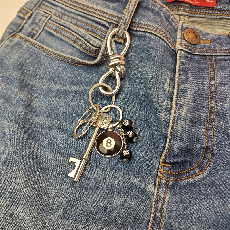 Twists metalni karabiner privjesak za ključeve estetski luksuzni otvarač za boce crni 8 ruksak privjesak dodaci modni poklon privjesak