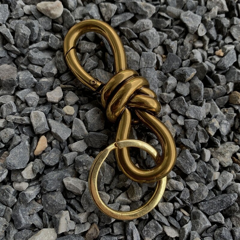 Twists metalni karabiner privjesak za ključeve estetski luksuzni otvarač za boce crni 8 ruksak privjesak dodaci modni poklon privjesak