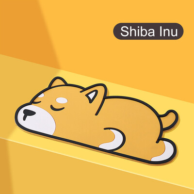 Covoraș antiderapant pentru mașină Tablou de bord drăguț cu desene animate Tampă anti-alunecare Covoraș din PVC Rezistent la căldură Tampă de bord lavabilă pentru suportul cardului de cheie pentru telefon