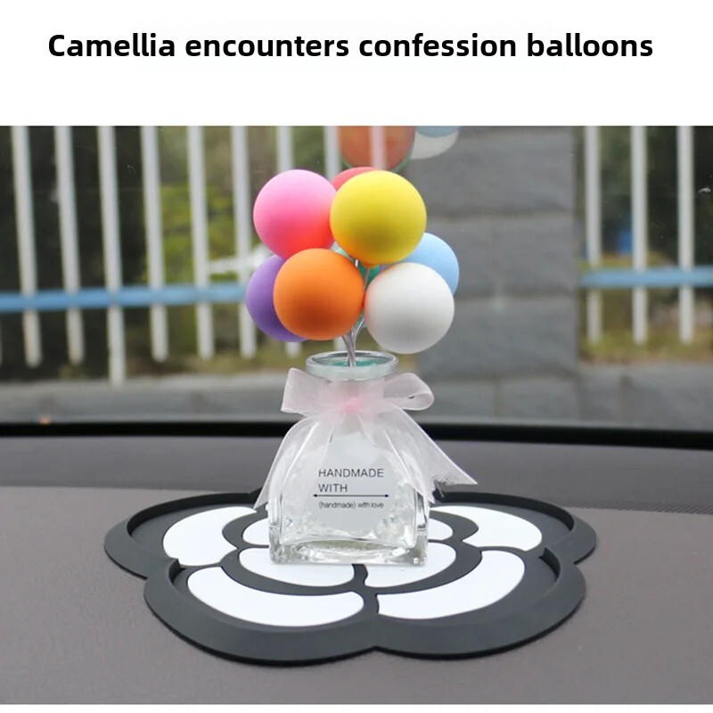 Automašīnas pretslīdēšanas paklājs, smaržas, rotājumi, briljanta uzlīmējamie sauļošanās līdzekļi, augstas temperatūras izturīgi kamēlijas dekoratīvie materiāli