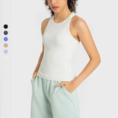 Moteriškas, prigludęs iki juosmens, sviestinis, minkštas lenktyninis, prakaitą sugeriantis, kvėpuojantis odai, elastingas jogos liemenis