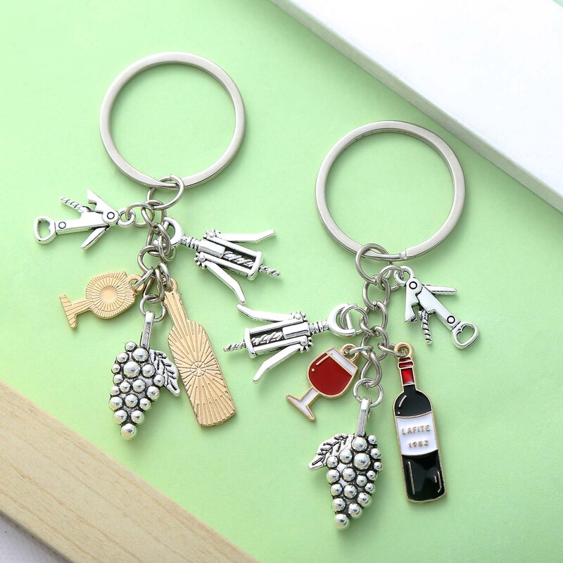 1 vnt. Madingas raudonojo vyno raktų pakabukas, lydinio vyno taurės, vynuogės, butelių atidarytuvo raktų pakabukas automobilio raktams, kuprinės, piniginės