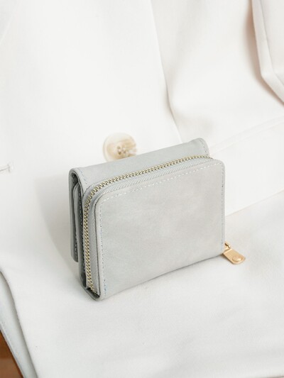 Fermoar în jurul portofelului mic