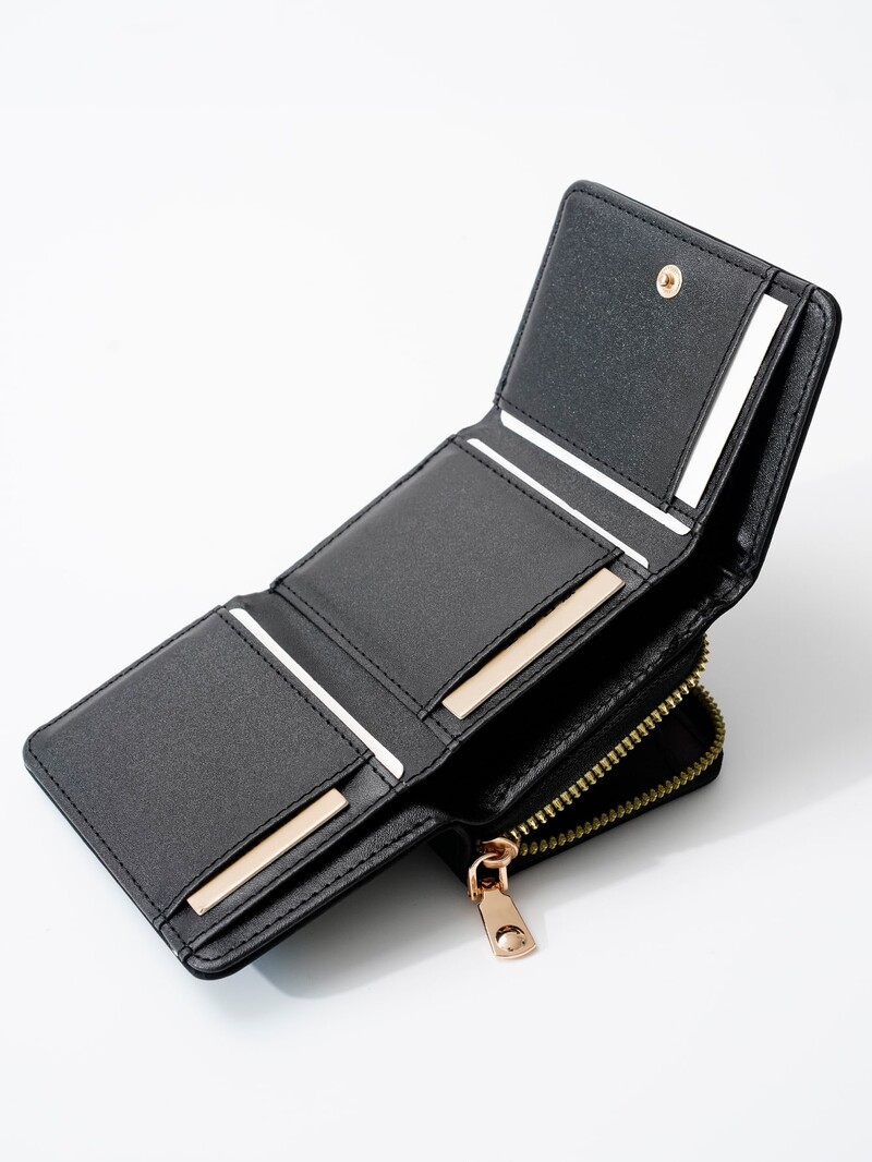 Fermoar în jurul portofelului mic