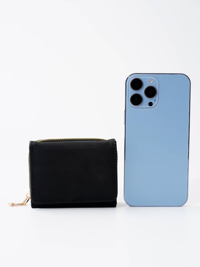 Fermoar în jurul portofelului mic