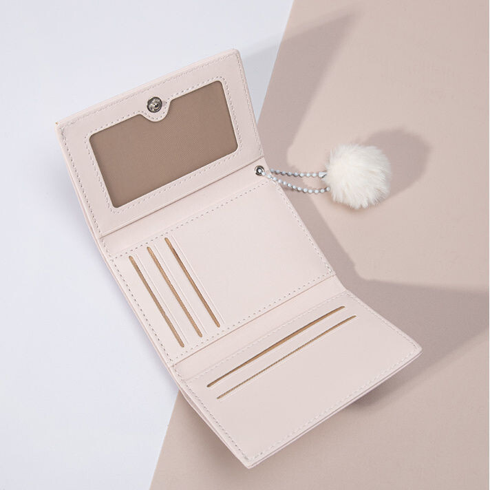 Populārs jauks maka putu apdruka Truša monētu maciņš Matains lodīšu kulons trīs salokāmi maka karšu turētājs meitenei multfilma sajūgs