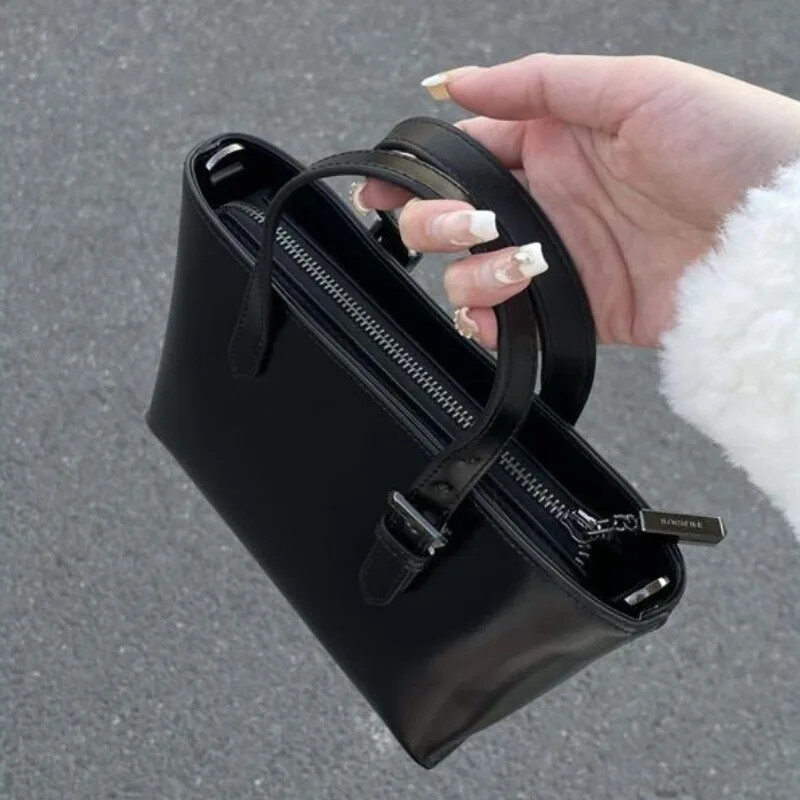 Geantă de mână tote pentru femei 2024 Genți noi de nișă coreene versatile, retro, mici, de mână, pentru navetă