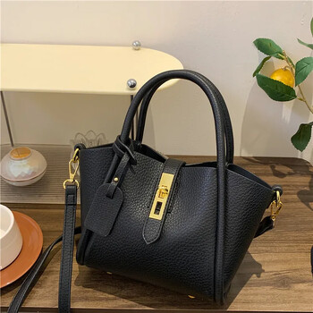 Nanfeng Paris Chic Tote Γυναικεία τσάντα 2024 Άνοιξη Καλοκαίρι Νέα τσάντα υψηλής αισθητικής Commuter Τσάντα μονόκλινη ώμου