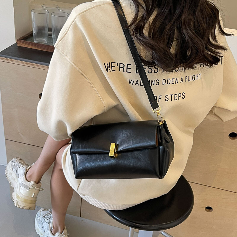 Geanta de dama Fold Flap Lock Genți de umăr de modă Pu Geantă solidă de tip Crossbody 2024 Vente fierbinte Genți de ambreiaj pentru femei Bolsas Femininas