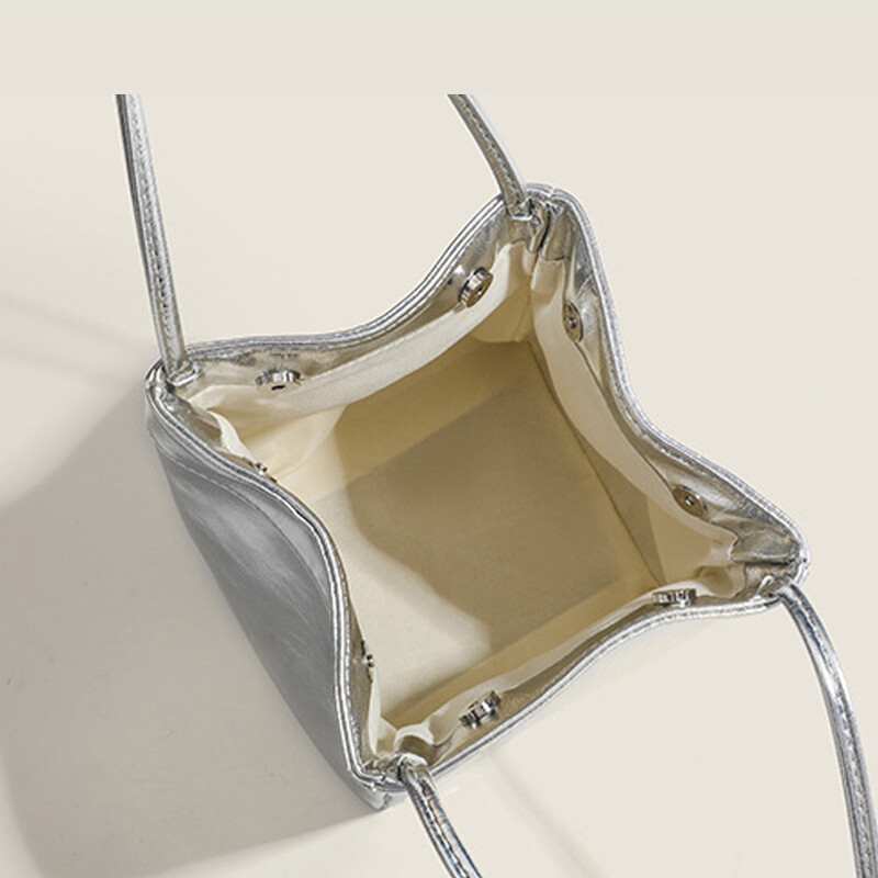 Geantă cu găleată argintie pentru femei 2024, geantă nouă, la modă și simplă, cutie de prânz, geantă mică de mână cu textura în stil occidental de nișă