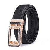 Vīriešu govs ādas viltus sprādzes josta Automātiska ādas jostas josta Modes aksesuāri Sudraba zelts