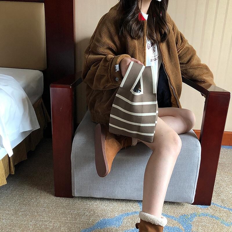 Geantă de mână mică, tricotată manual pentru femei, geantă de mână ocazională, cu dungi late, pentru cumpărător, mini geantă de umăr reutilizabilă pentru studenți