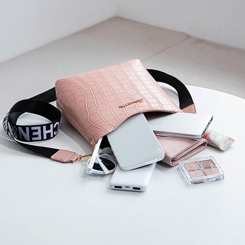 Sieviešu kurjera somas Krokodilu Pu ādas sieviešu krustveida plecu rokassomas sievietēm 2022. gada augstas kvalitātes sieviešu rokassomas