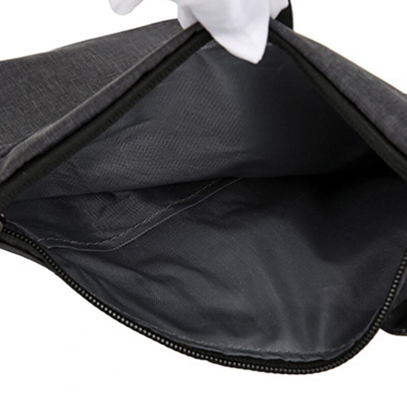 Vīriešu krūšu soma Ūdensnecaurlaidīga liela ietilpība, vairākas kabatas Fanny BagPlaša regulējama siksna pretaizdzīšanas sporta soma āra ceļojumiem