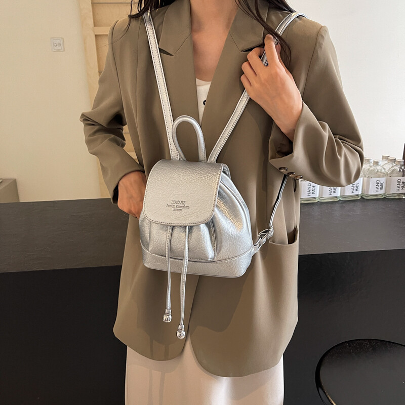 LEFTSIDE Candy Color sieviešu jaukas mazas Pu ādas mugursomas 2024 Y2K korejiešu modes vienkrāsu mugursoma sievietēm ceļojumu mugursomas