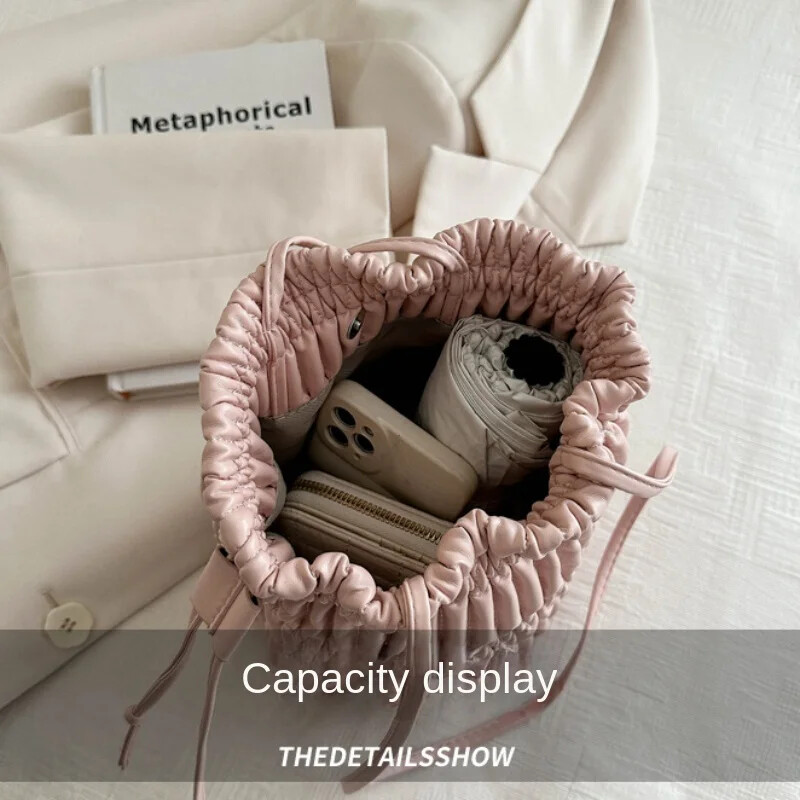 Srebrne plisirane torbice na rame s vezicama Ženske dizajnerske male ručne torbice od meke PU kože Ženska ležerna torbica Torbica ispod pazuha