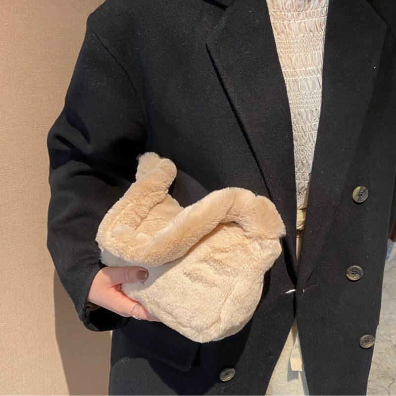 Plišane torbe za nošenje na rame za Femme Luksuzni dizajner Mekana zimska ženska torbica sa spojkom Slatka modna ženska torba ispod pazuha