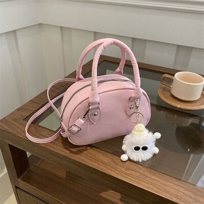 Nova modna vintage PU torba na rame za 2024. s besplatnim pedantom Y2k ležerna podesiva torba preko ramena Četvrtasta ručna torba