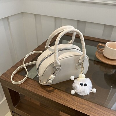 Nova modna vintage PU torba na rame za 2024. s besplatnim pedantom Y2k ležerna podesiva torba preko ramena Četvrtasta ručna torba