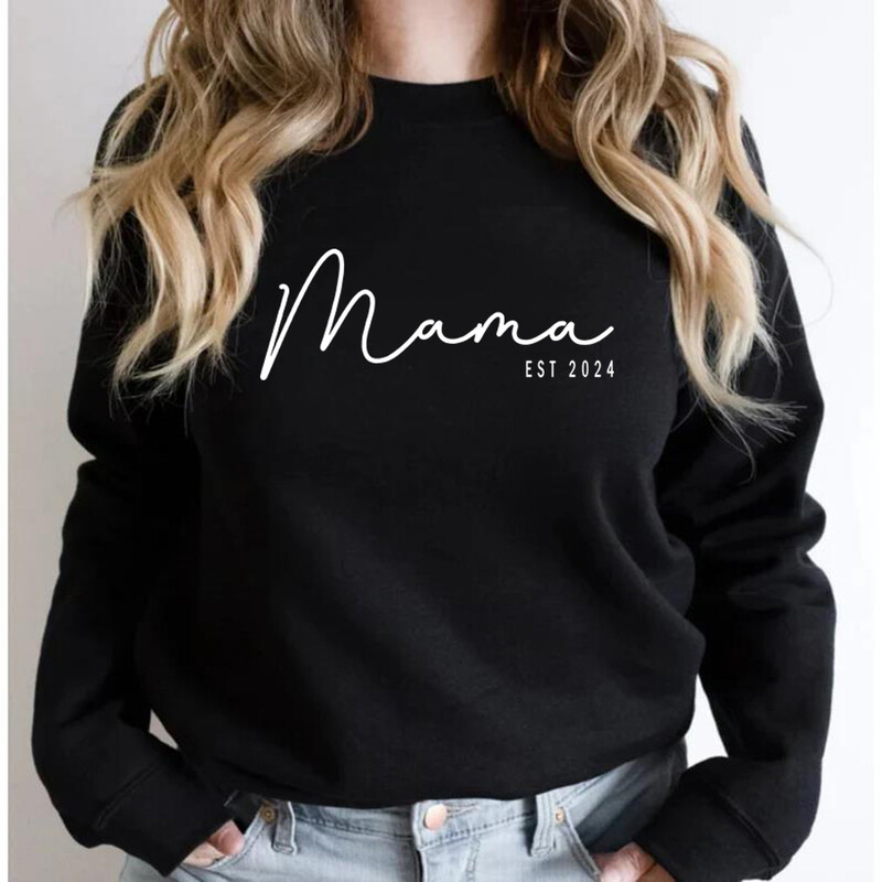 Mama Est 2024 Hanorac Cadou de Ziua Mamei Femei cu mânecă lungă și cu decolteu Pulover Hanorac personalizat Cadou pentru noua mamă Topuri casual
