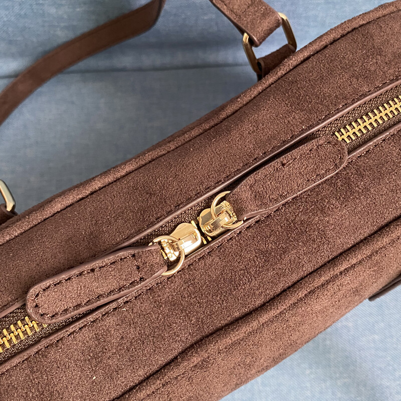 Geantă de mână vintage pentru femei Genți de umăr și posetă de designer de lux 2023 Nou în PU din piele intoarsa artificială geantă în stil Boston, mică